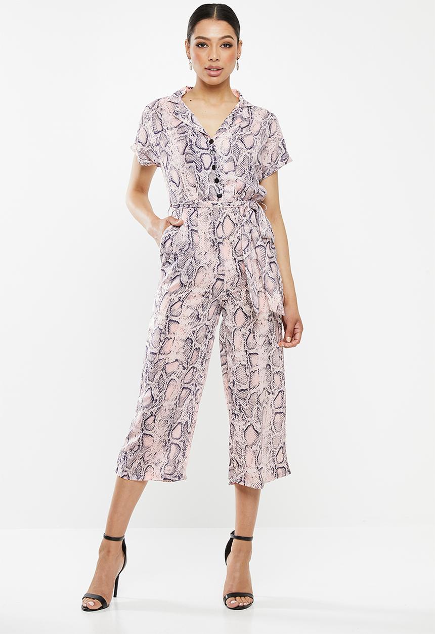 Missguided - Snake print culotte jumpsuit - purple & pink