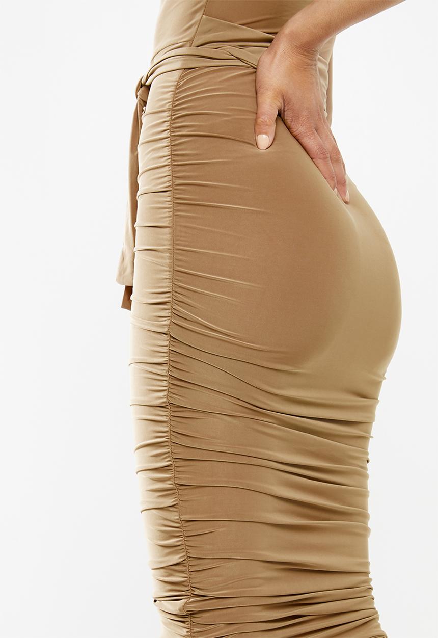 Missguided - One shoulder slinky midi dress - neutral 