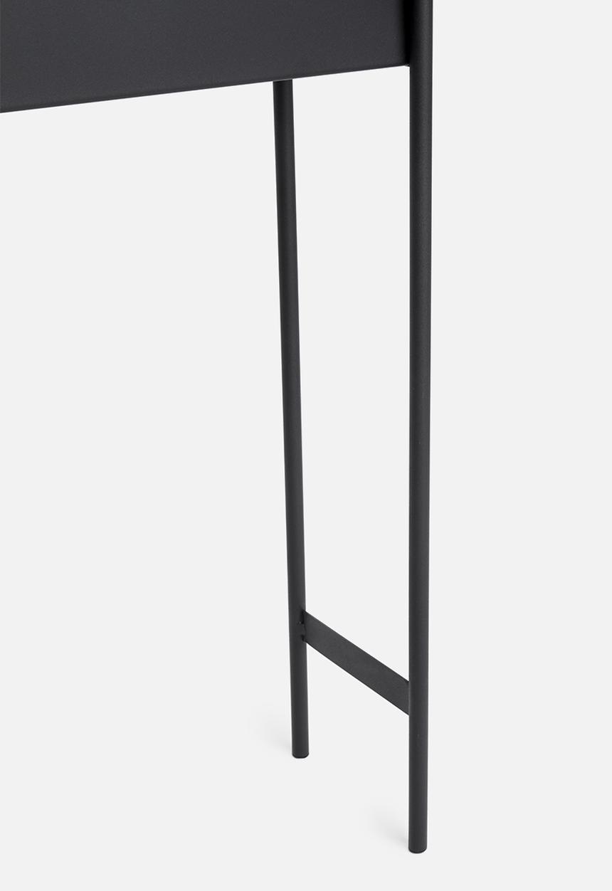 Emerging Creatives - Slim steady single planter - black