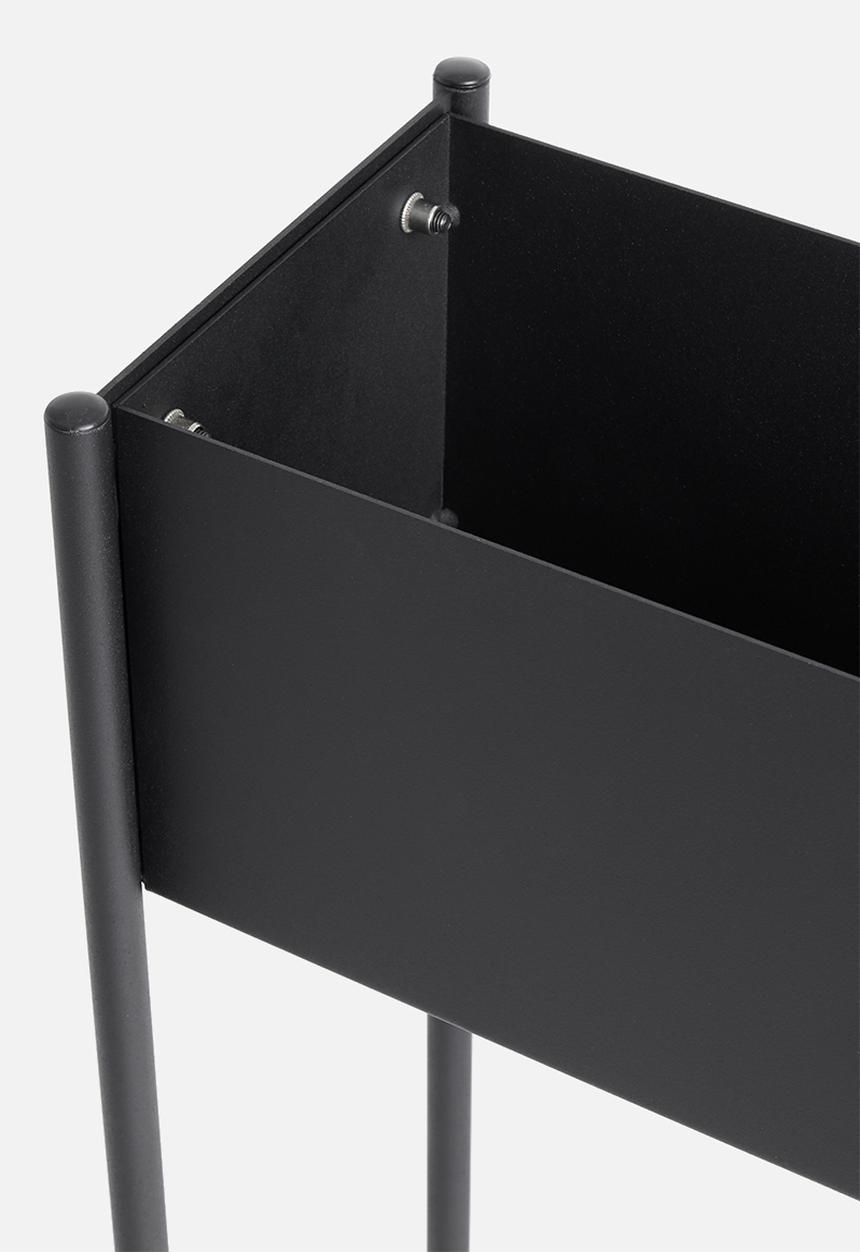 Emerging Creatives - Slim steady single planter - black