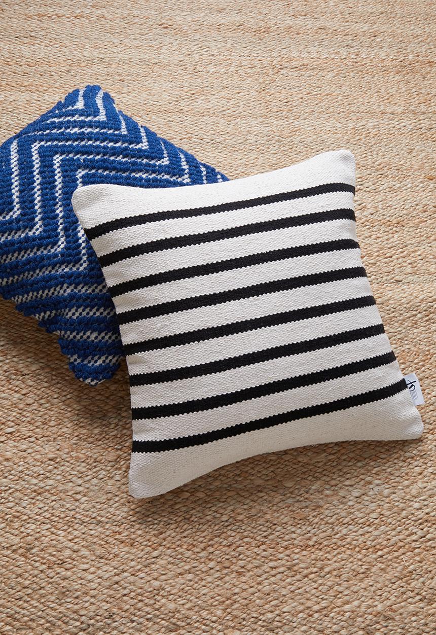 Sixth Floor - Jasp cushion cover - cream & black