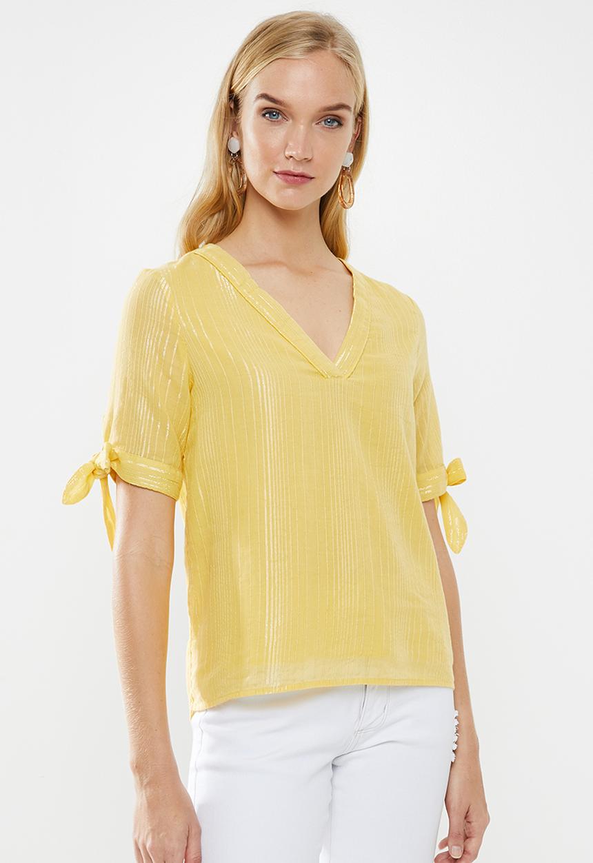 Vero Moda - Lena v-neck top - yellow