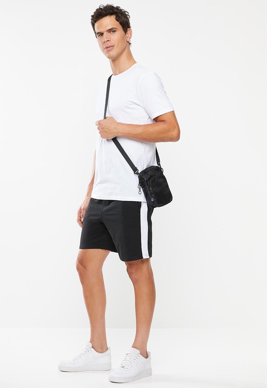 Superbalist - 1up side stripe sweat shorts - black