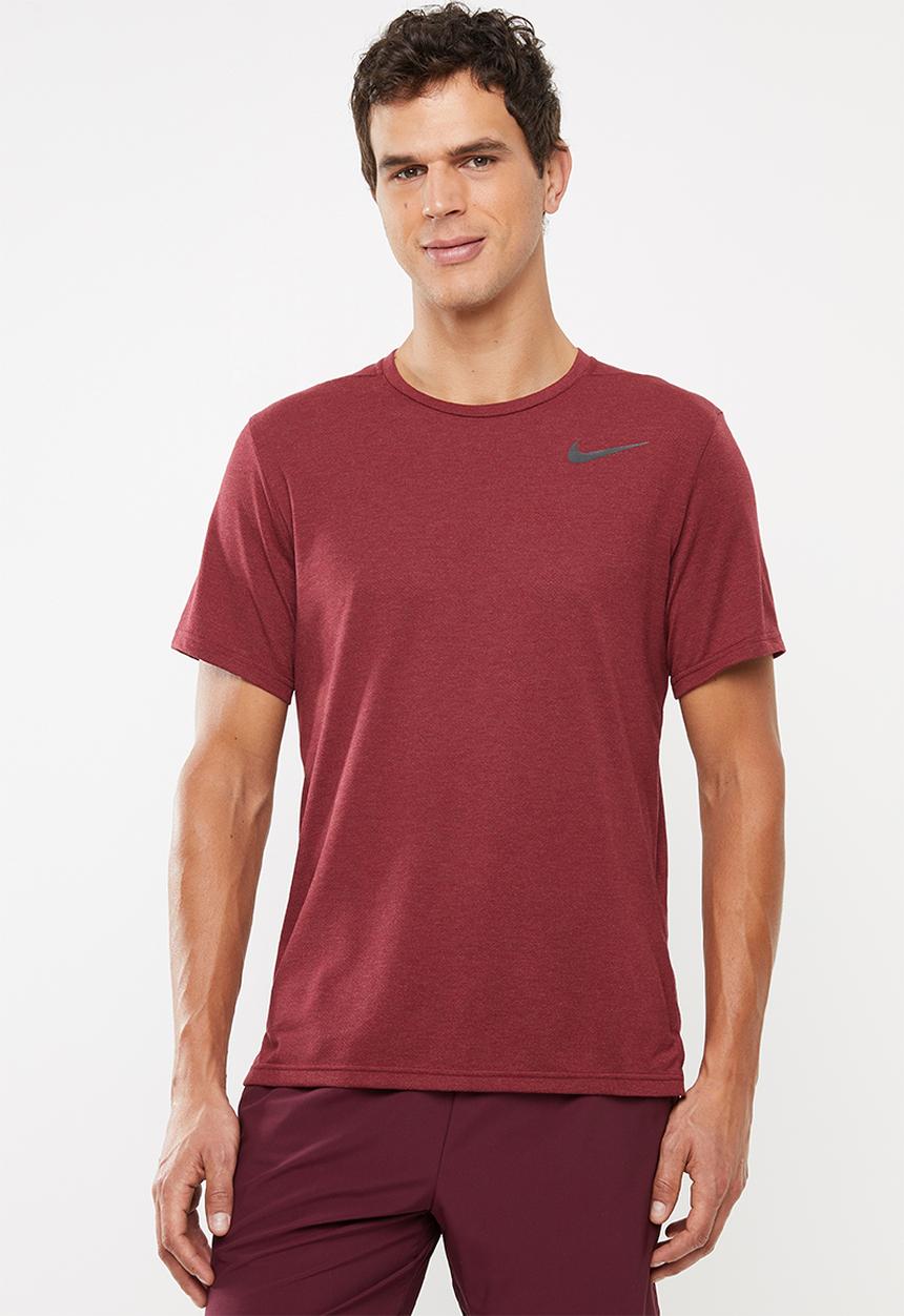 Nike - Breathe dry short sleeve top - burgundy