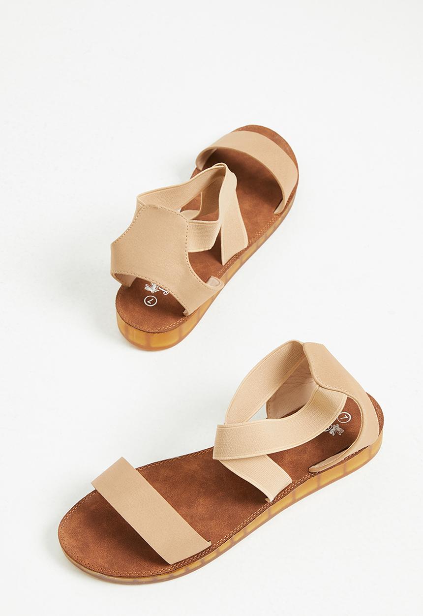 Butterfly Feet - Faux leather criss-cross flatform sandal - neutral