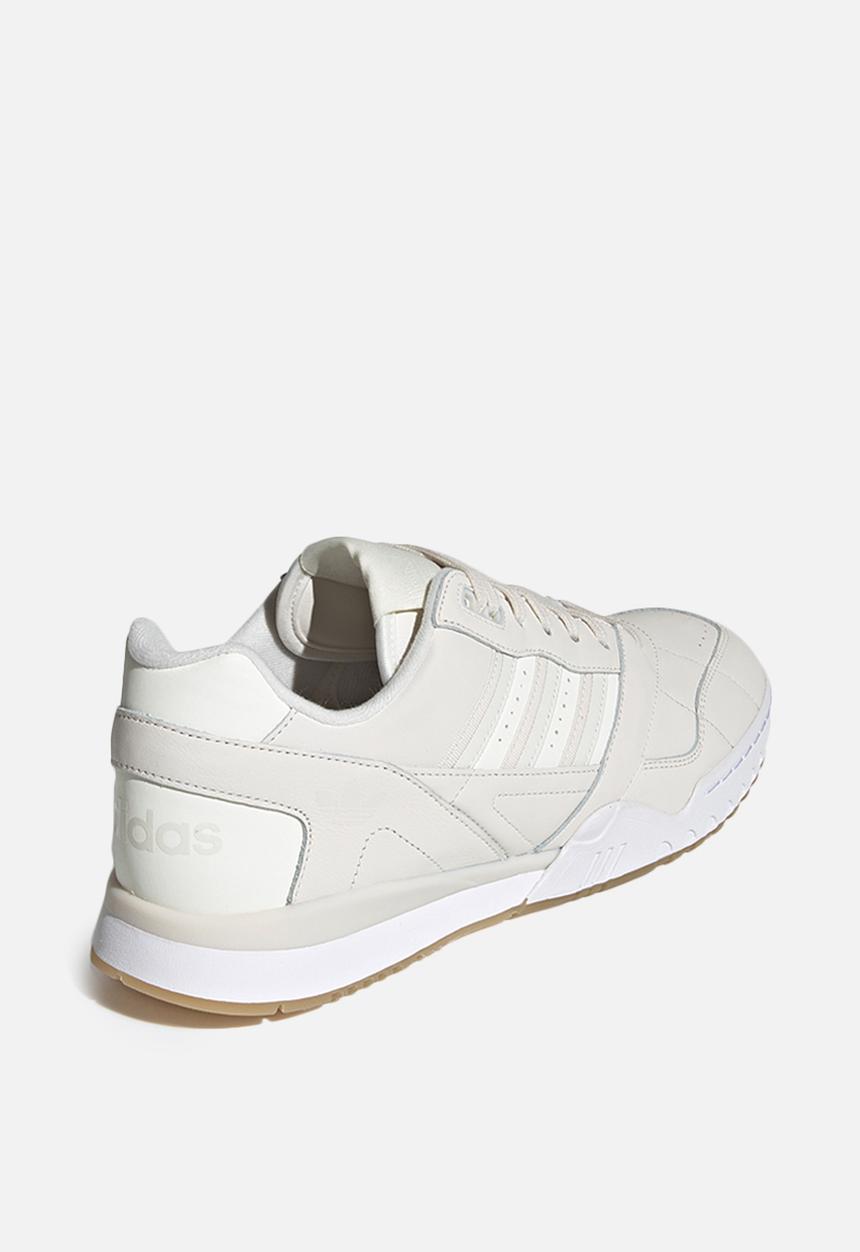 adidas Originals - A.R. Trainer - chalk white / ftwr white