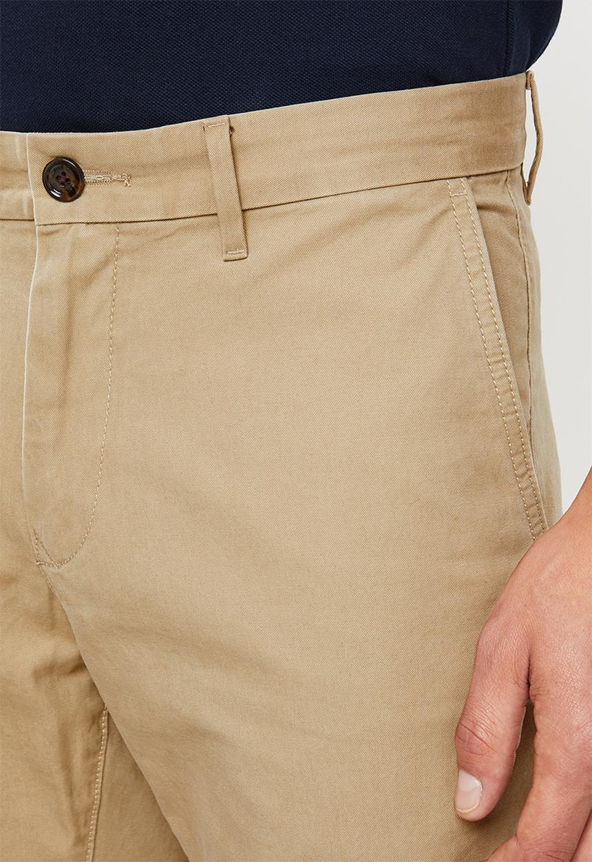 Tommy Hilfiger - Stretch cotton twill shorts - beige