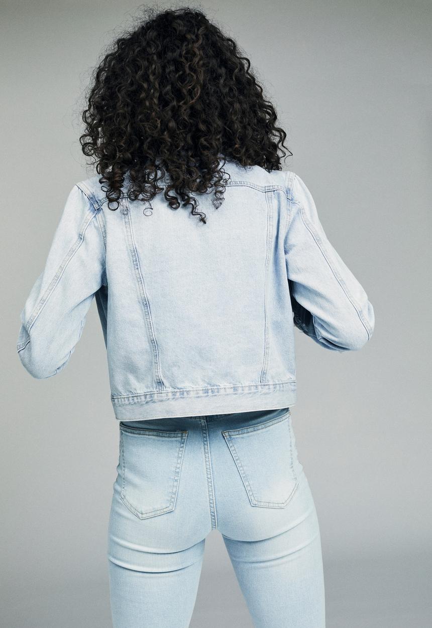 Cotton On - Girlfriend denim jacket - blue