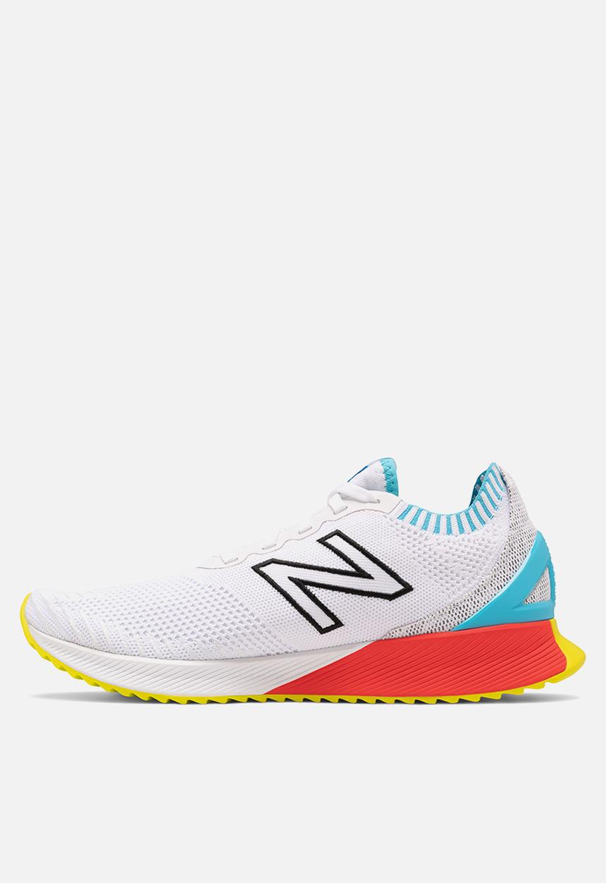 New Balance  - Fuel Cell Echo - white