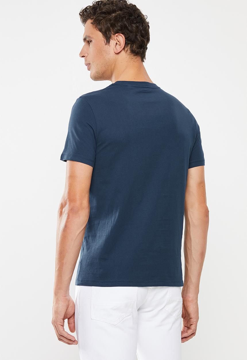 GUESS - Iconic triangle tee - navy