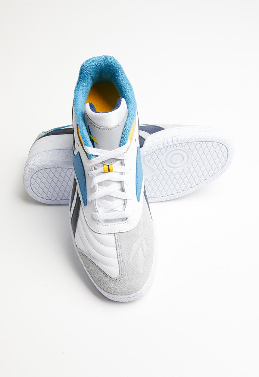 Reebok - Club C Alter The Icons 3.0 - white / true grey / collegiate navy
