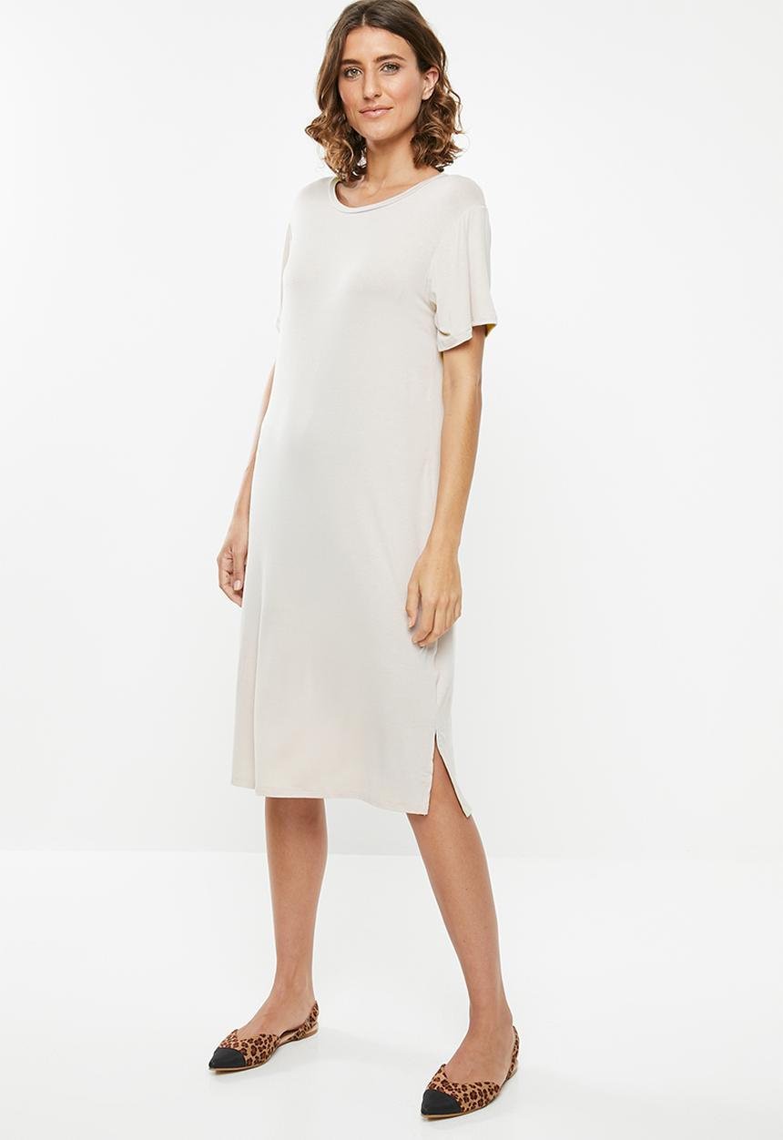 edit - T-shirt dress - neutral