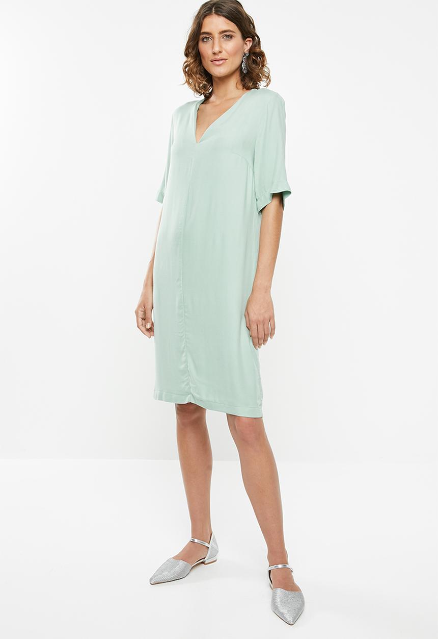 edit - Wide sleeve shift dress - green