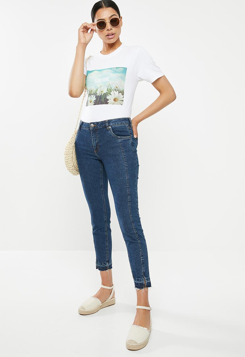 Missguided - Sunshine daisies graphic T-shirt - white