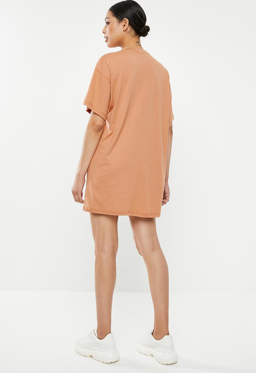 Missguided - Oversized zip T-shirt dress - tan