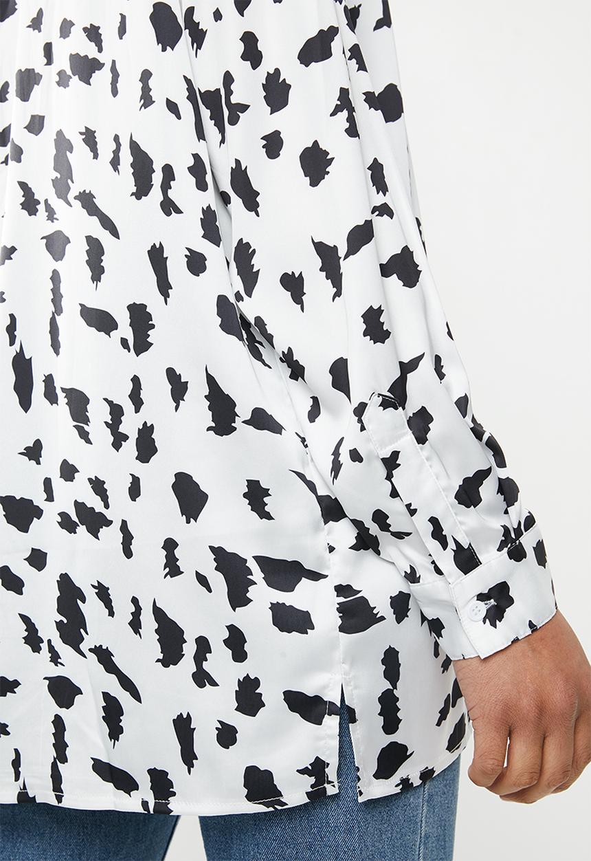 Missguided - Extreme oversized satin shirt - white & black