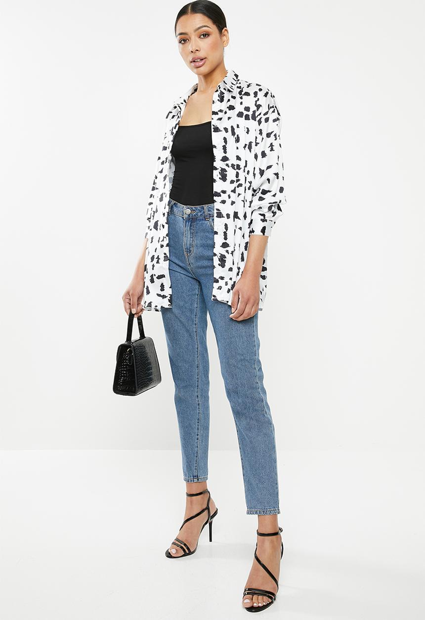 Missguided - Extreme oversized satin shirt - white & black