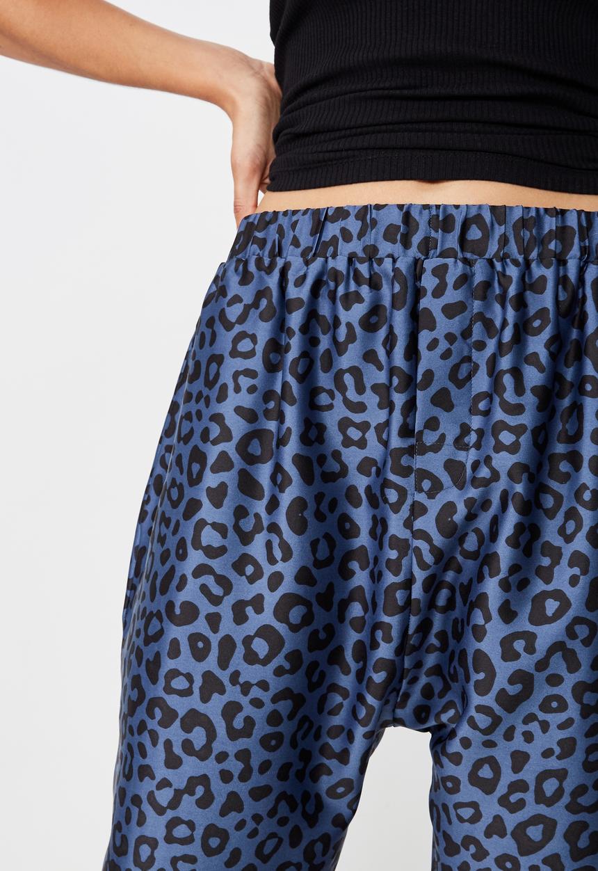 Cotton On - Satin drop crotch pant - navy & black