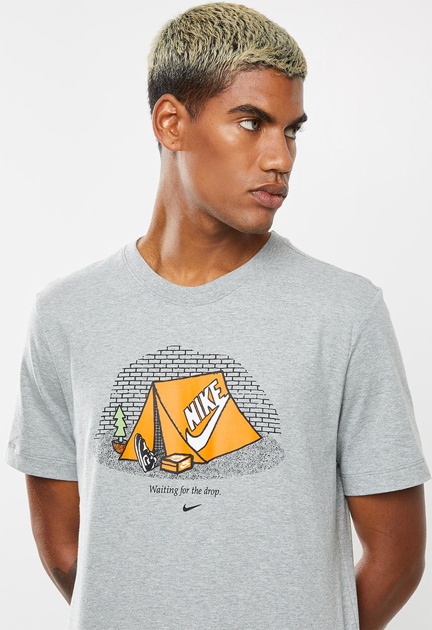 Nike - Cltr 7 short sleeve tee - grey