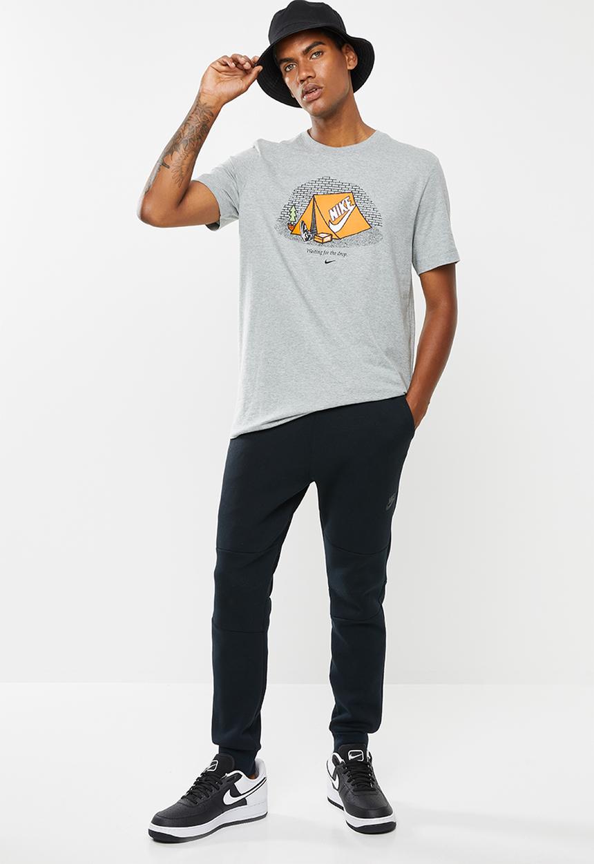 Nike - Cltr 7 short sleeve tee - grey