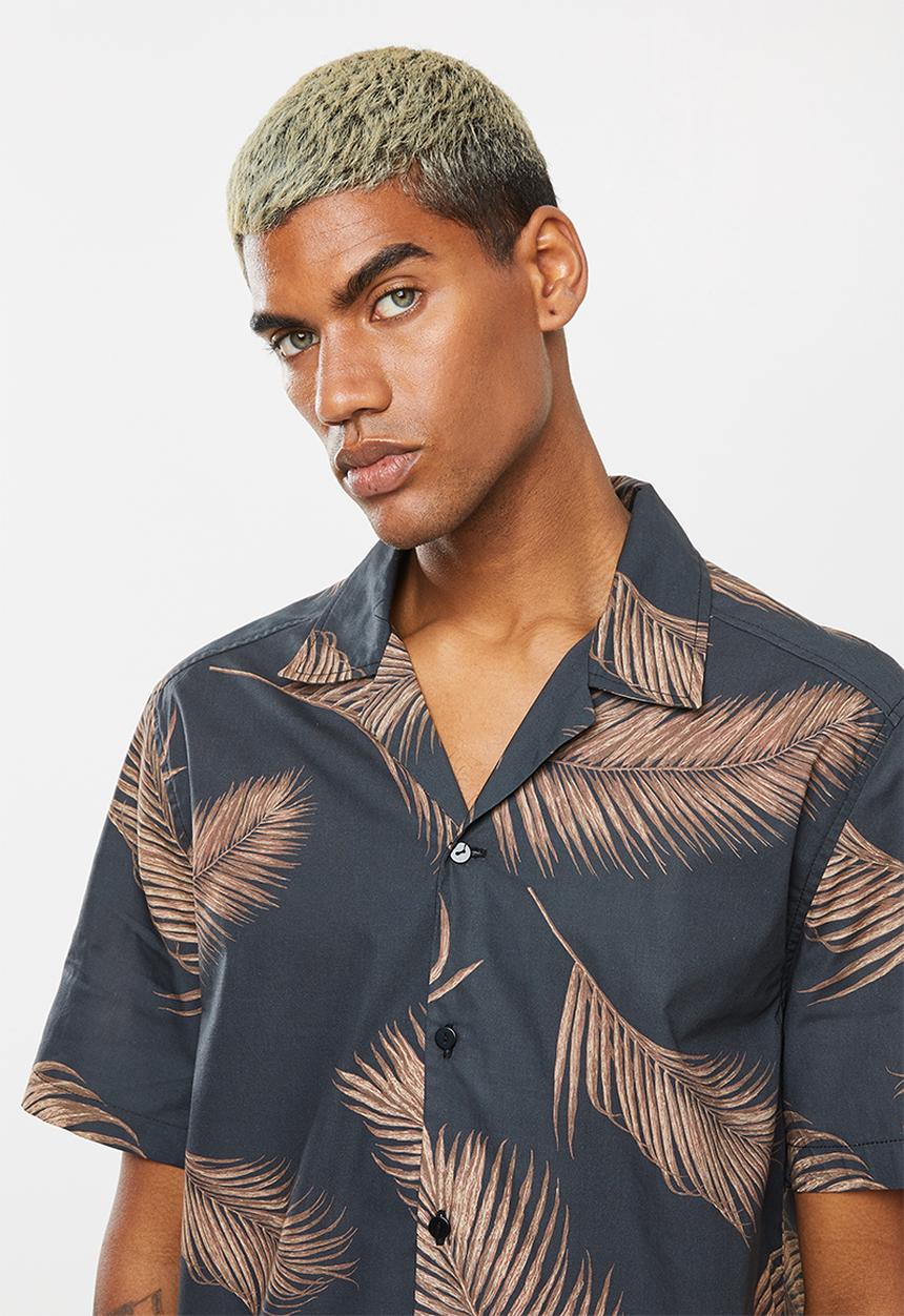 Superbalist - Palm printed revere collar shirt - brown & black