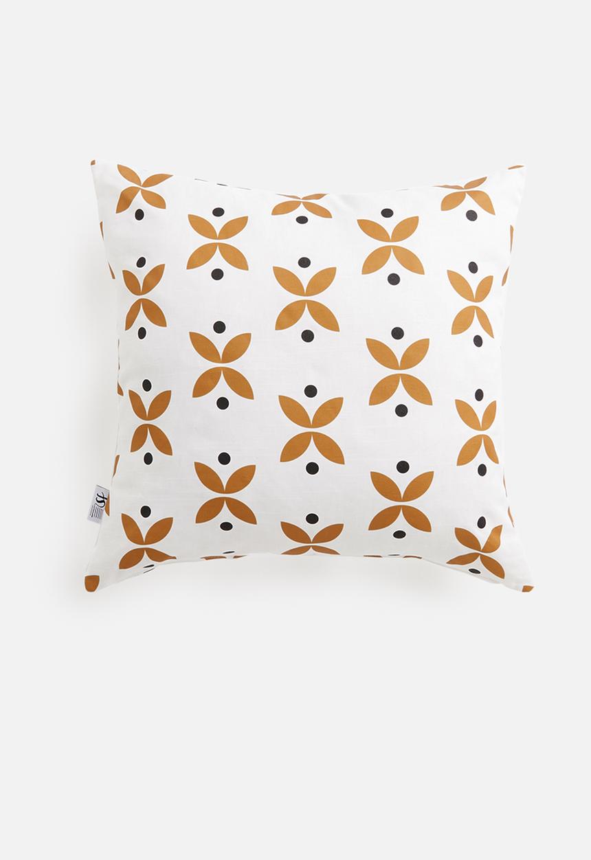 Sixth Floor - Sass cushion cover - white 