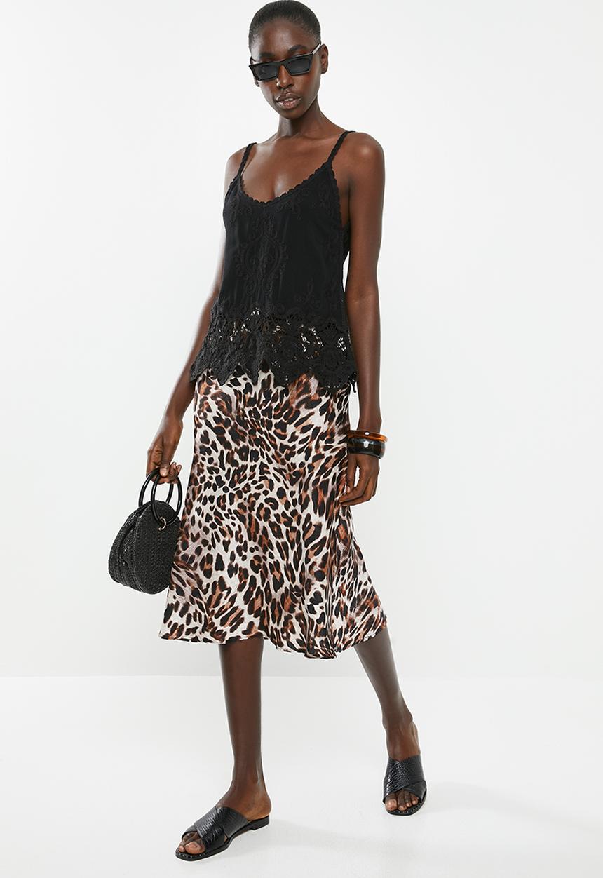 New Look - Lotus crochet cami - black