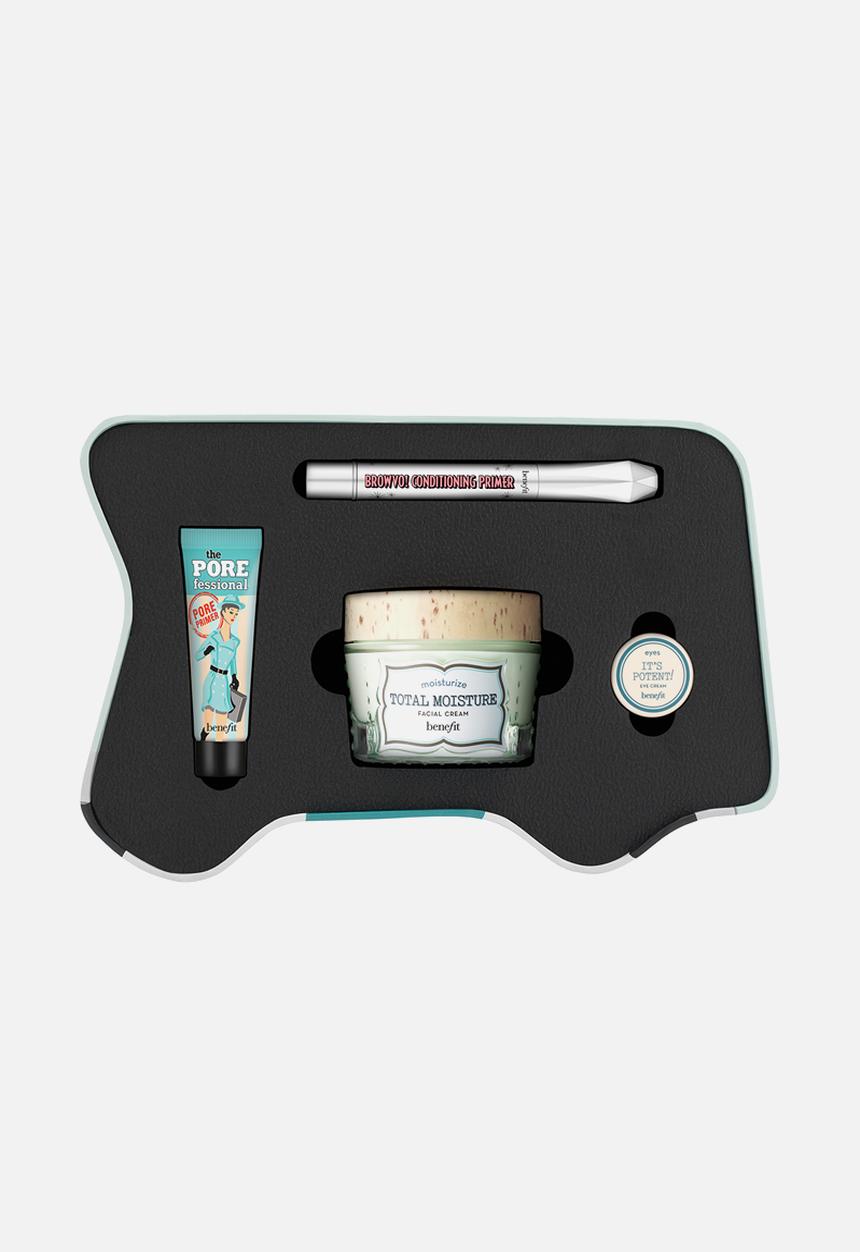 Benefit Cosmetics - Traveling B.Right!