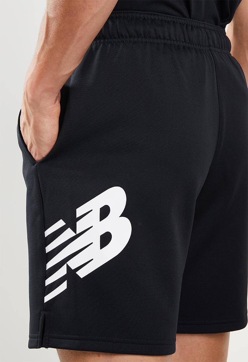 New Balance  - Tenacity fleece short - black