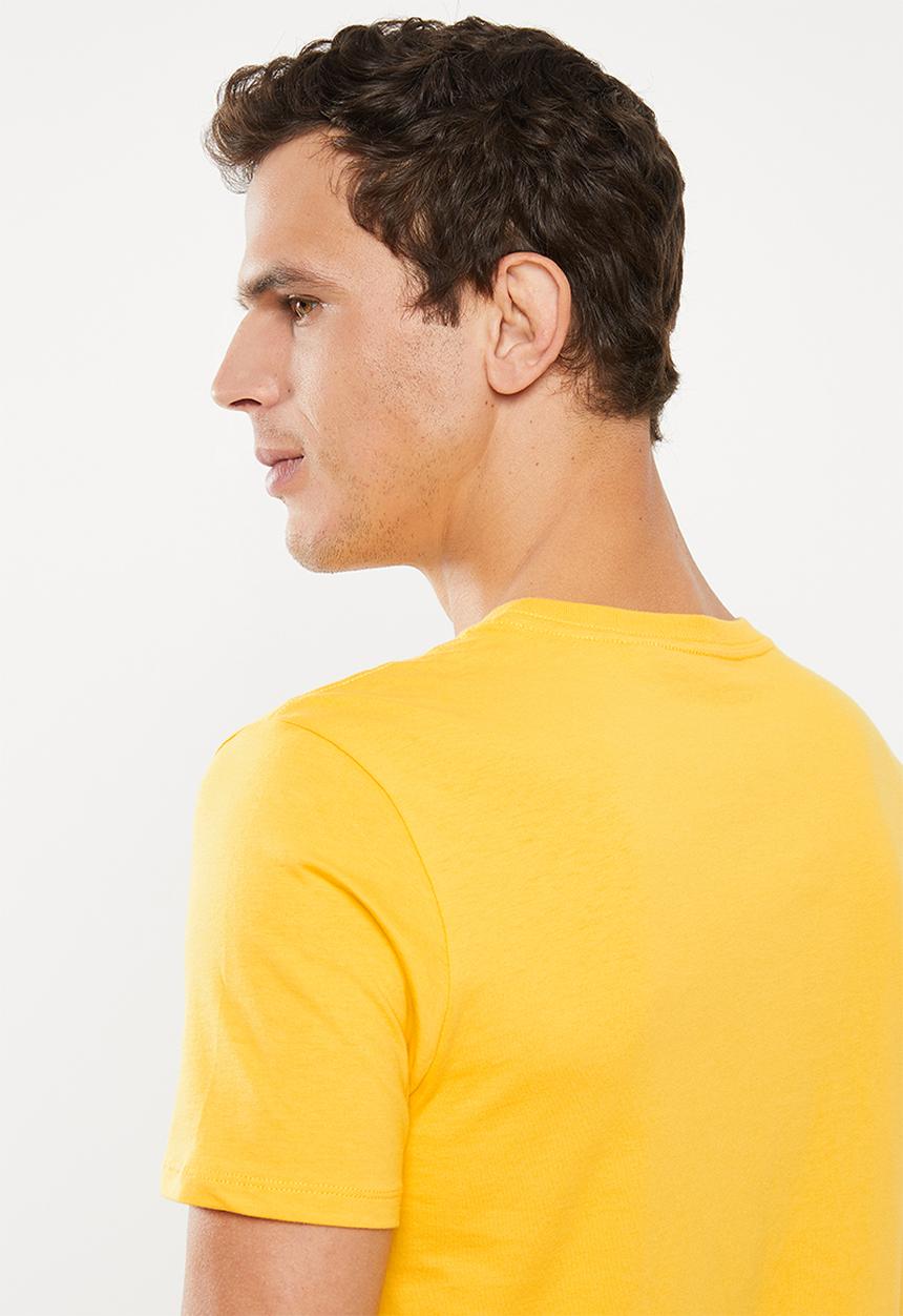 GUESS - Triangle short sleeve tee - yellow
