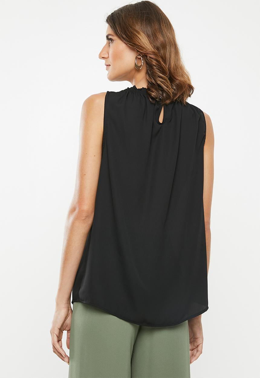 edit - Pleat front vest - black