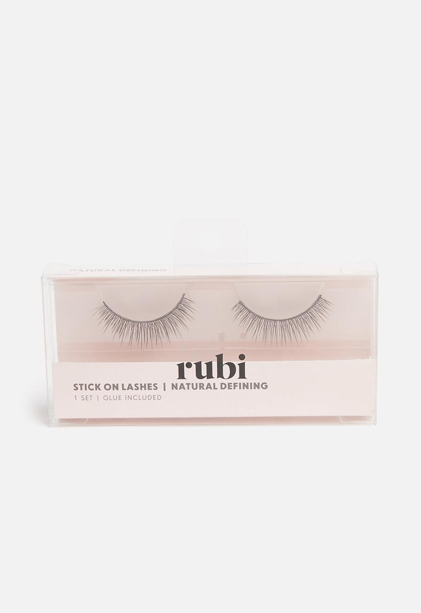 Cotton On - Rubi stick on lashes - natural defining