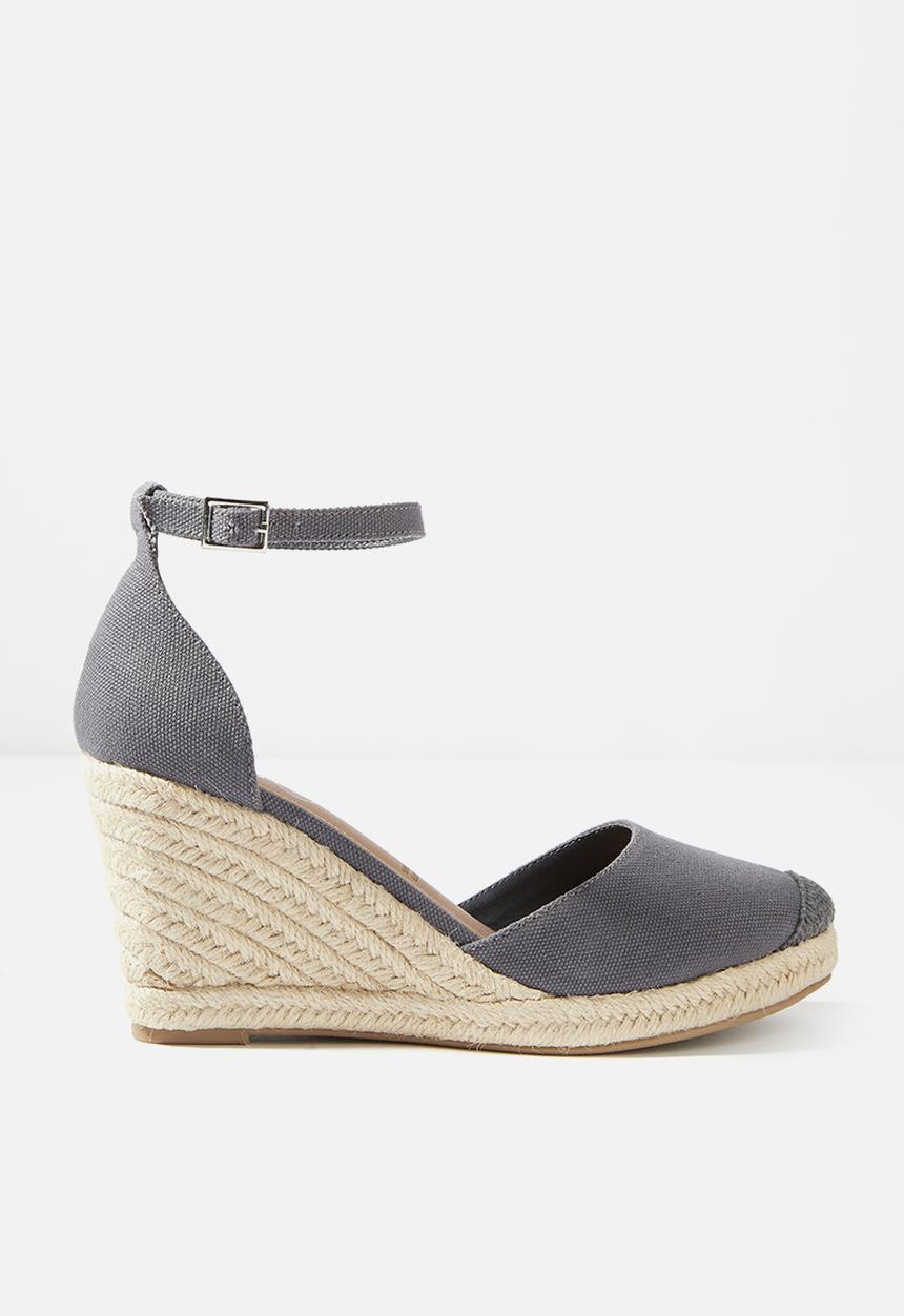 Cotton On - Florence closed toe wedge - charcoal