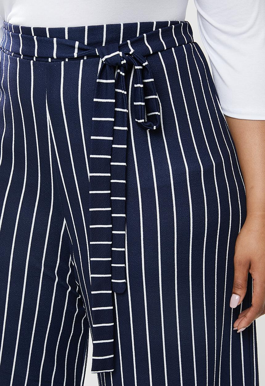 edit Plus - Tie front culottes - navy & white 
