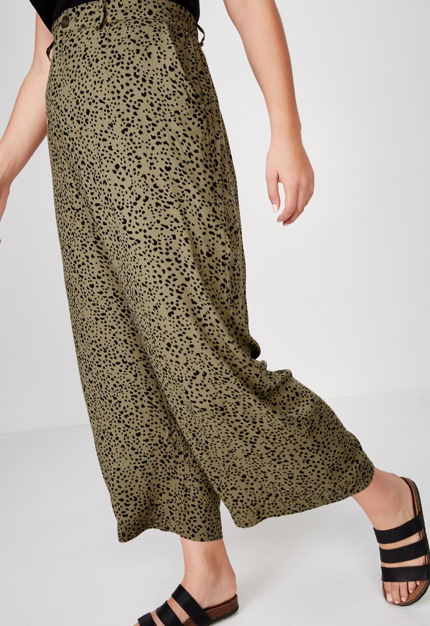 Cotton On - Curve wide drape pant  - green & black