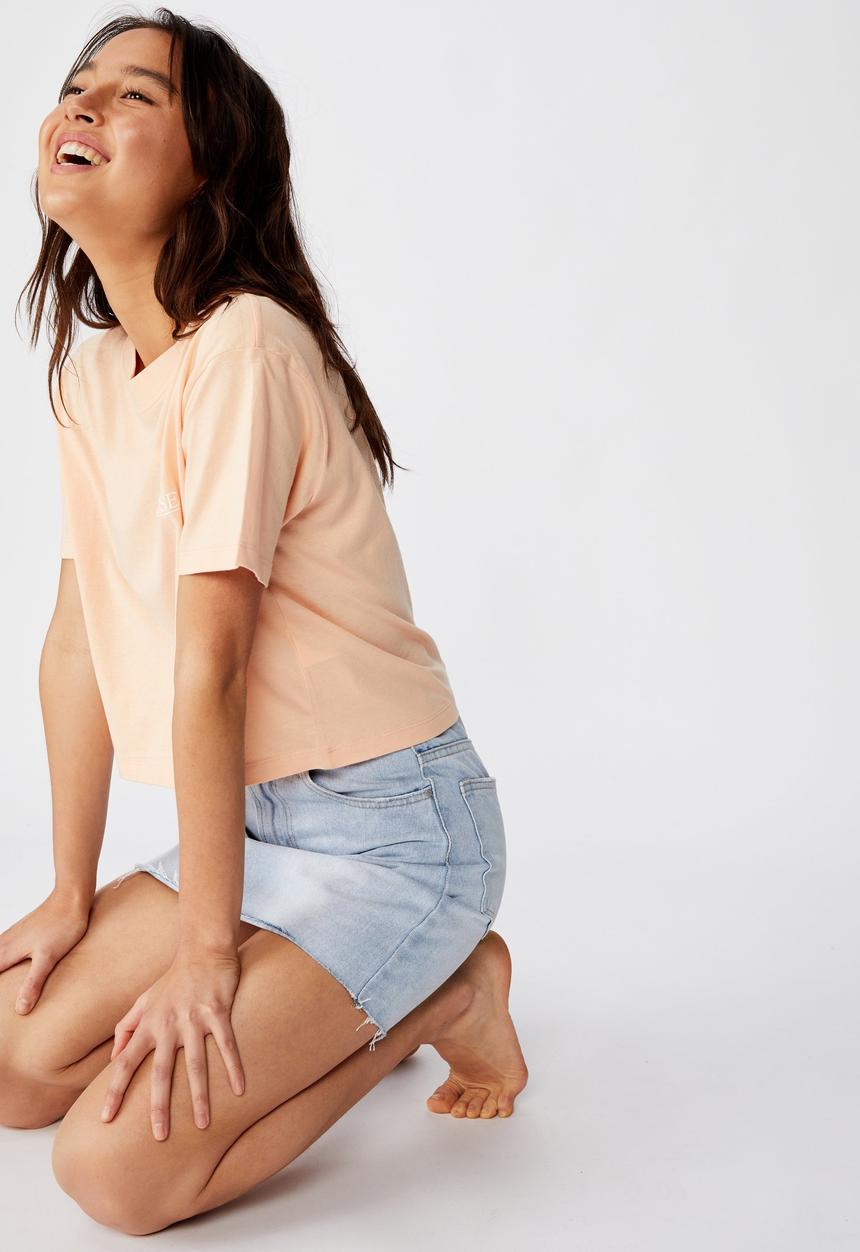 Cotton On - Tbar Cali graphic crop - peach