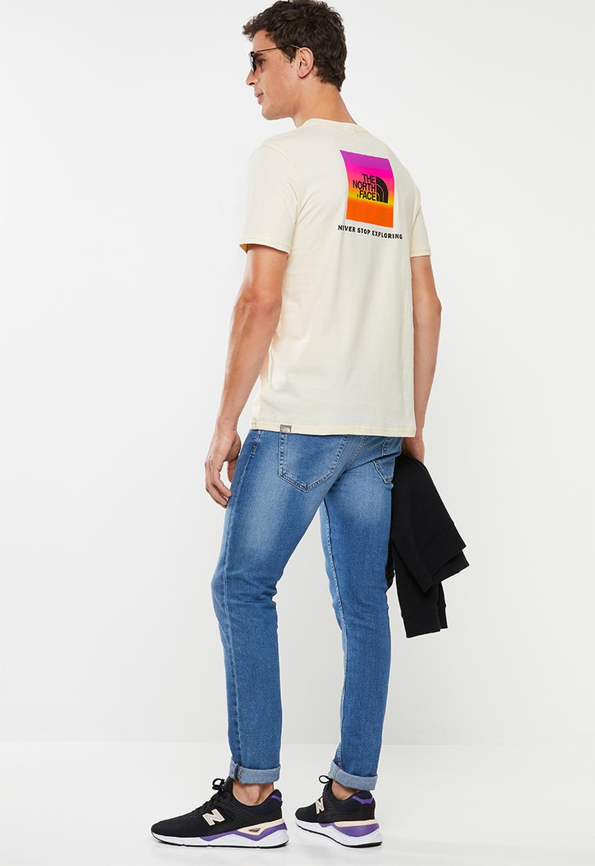 The North Face - Raglan redbox tee - white