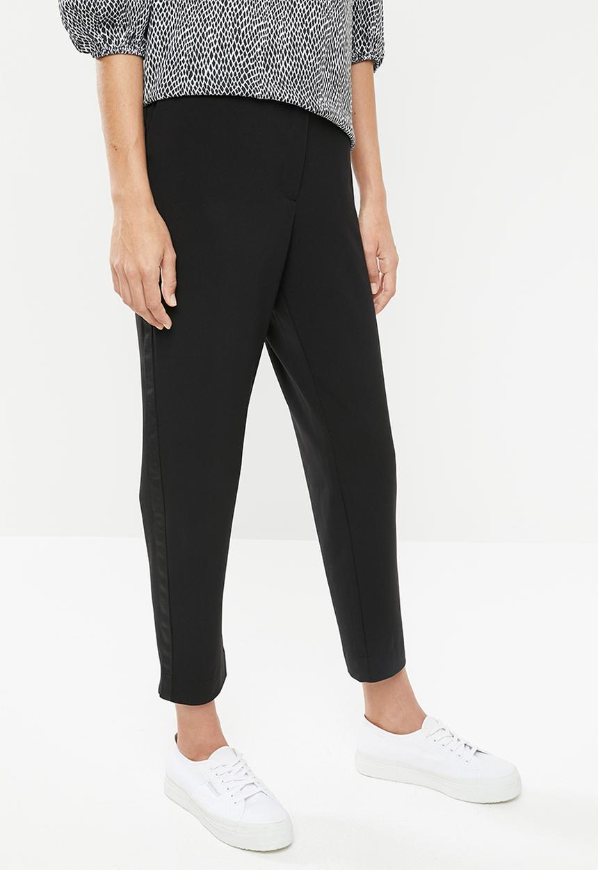edit - Soft jogger with side tape - black