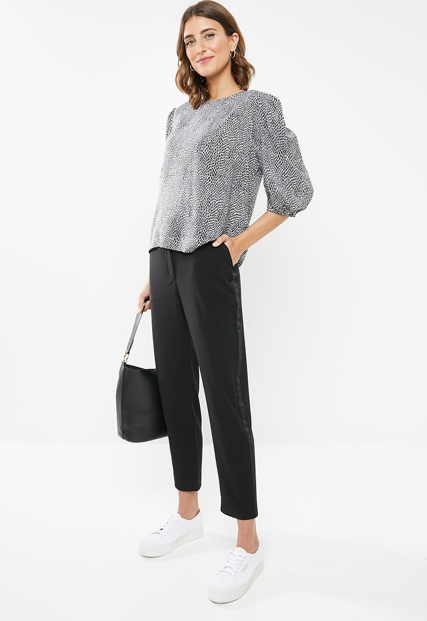 edit - Soft jogger with side tape - black