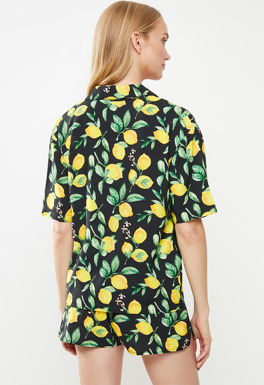 Superbalist - Sleep shirt & shorts - black 