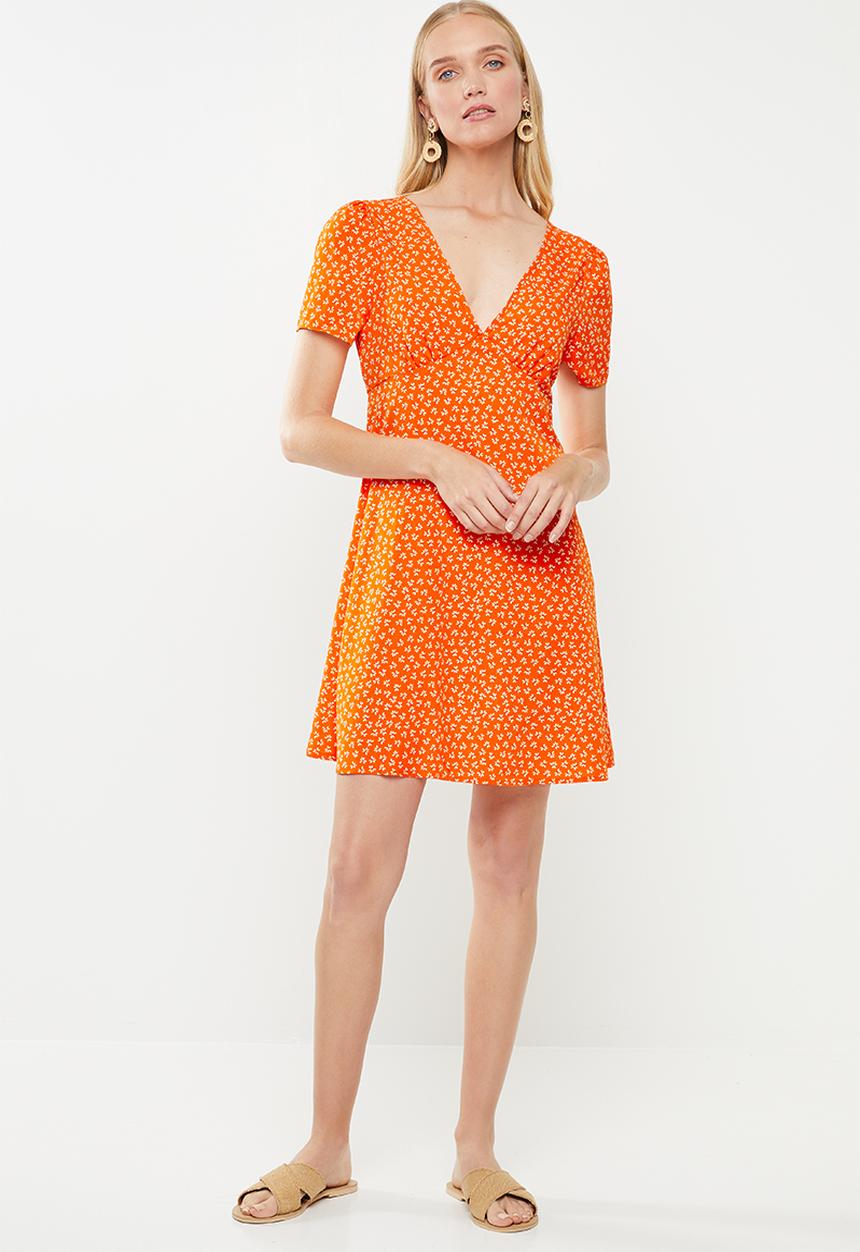 Cotton On - Woven dotti deep v puff sleeve mini - orange