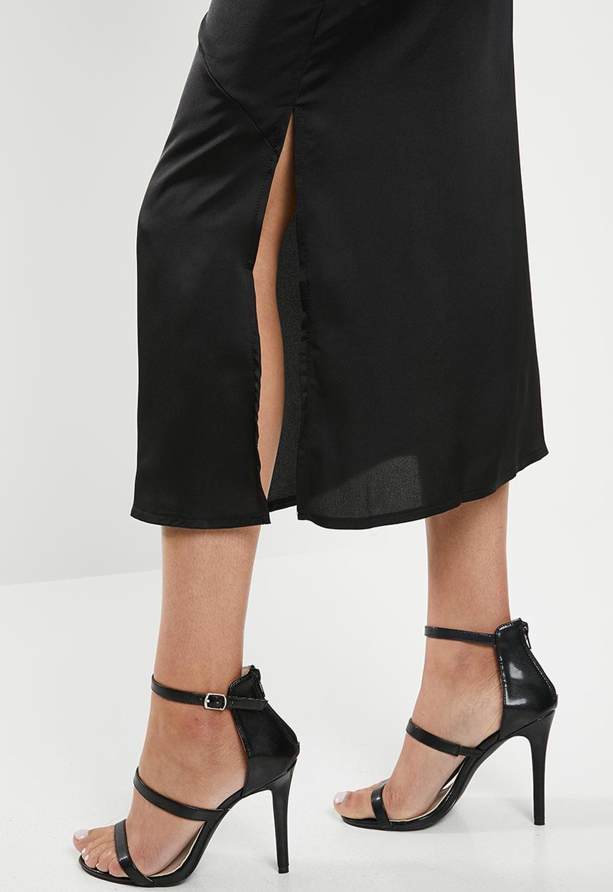 Missguided - Satin bias cut midi skirt - black