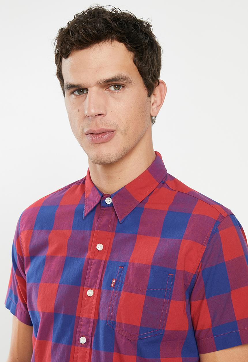 Levi’s® - Classic one pocket short sleeve shirt - blue & red