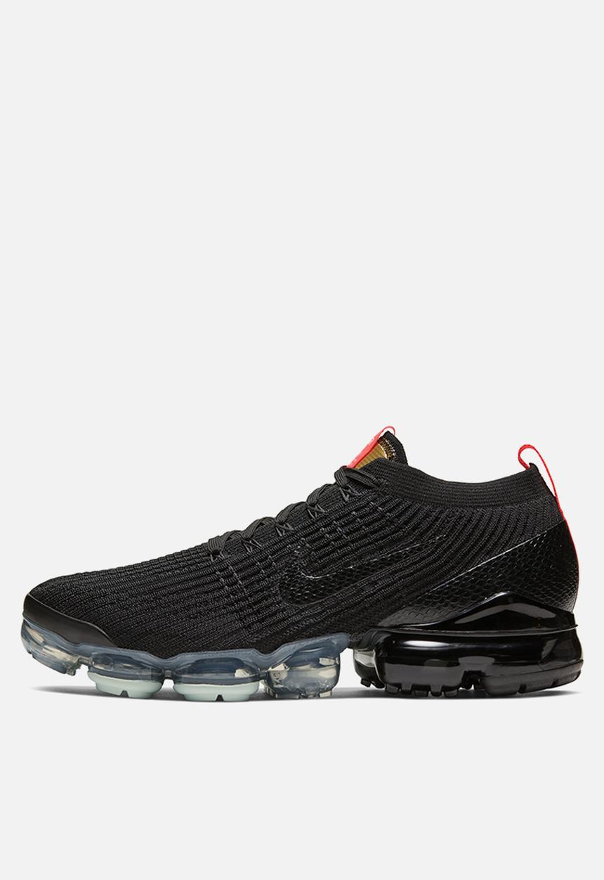 Nike - Air Vapormax Flyknit 3 - black-igloo-flash crimson