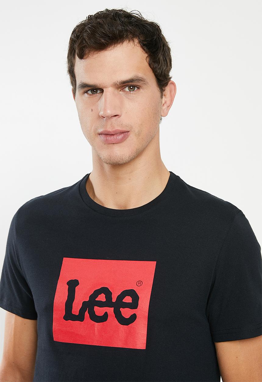Lee  - Chest logo tee - black