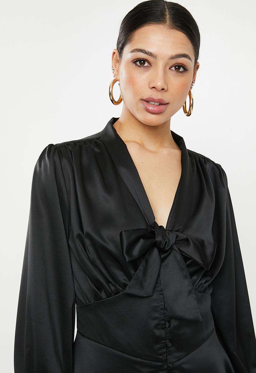 Missguided - Button down pussy bow satin dress - black
