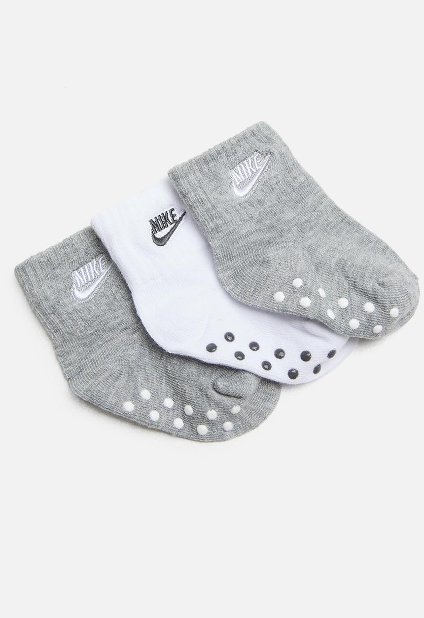 Nike - Nike core futura gripper socks - grey & white