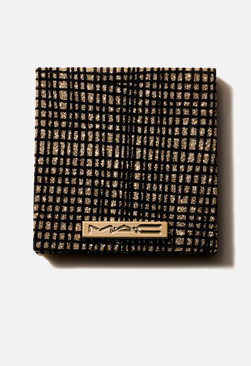 MAC - Starring you star-sighting compact - pleasing to the eye