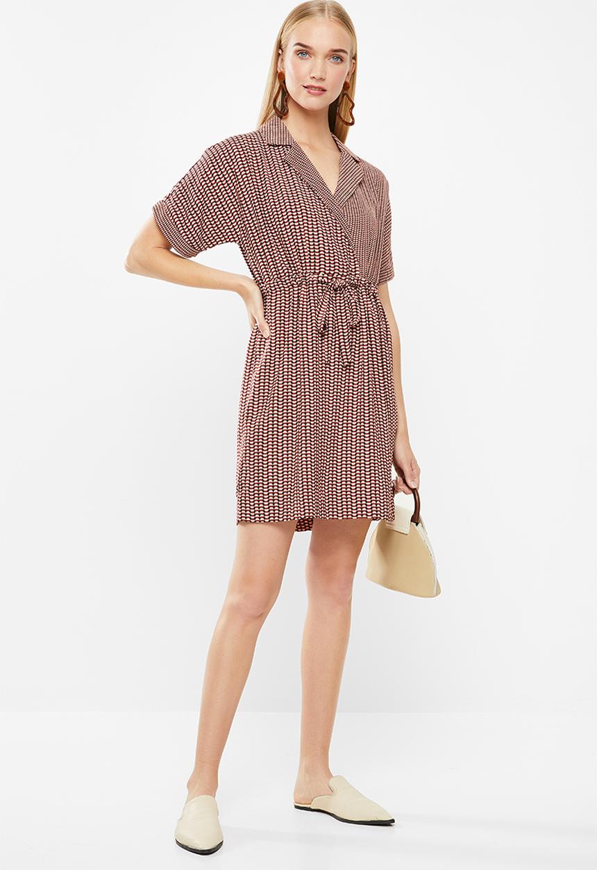 Vero Moda - Arie short wrap dress - multi