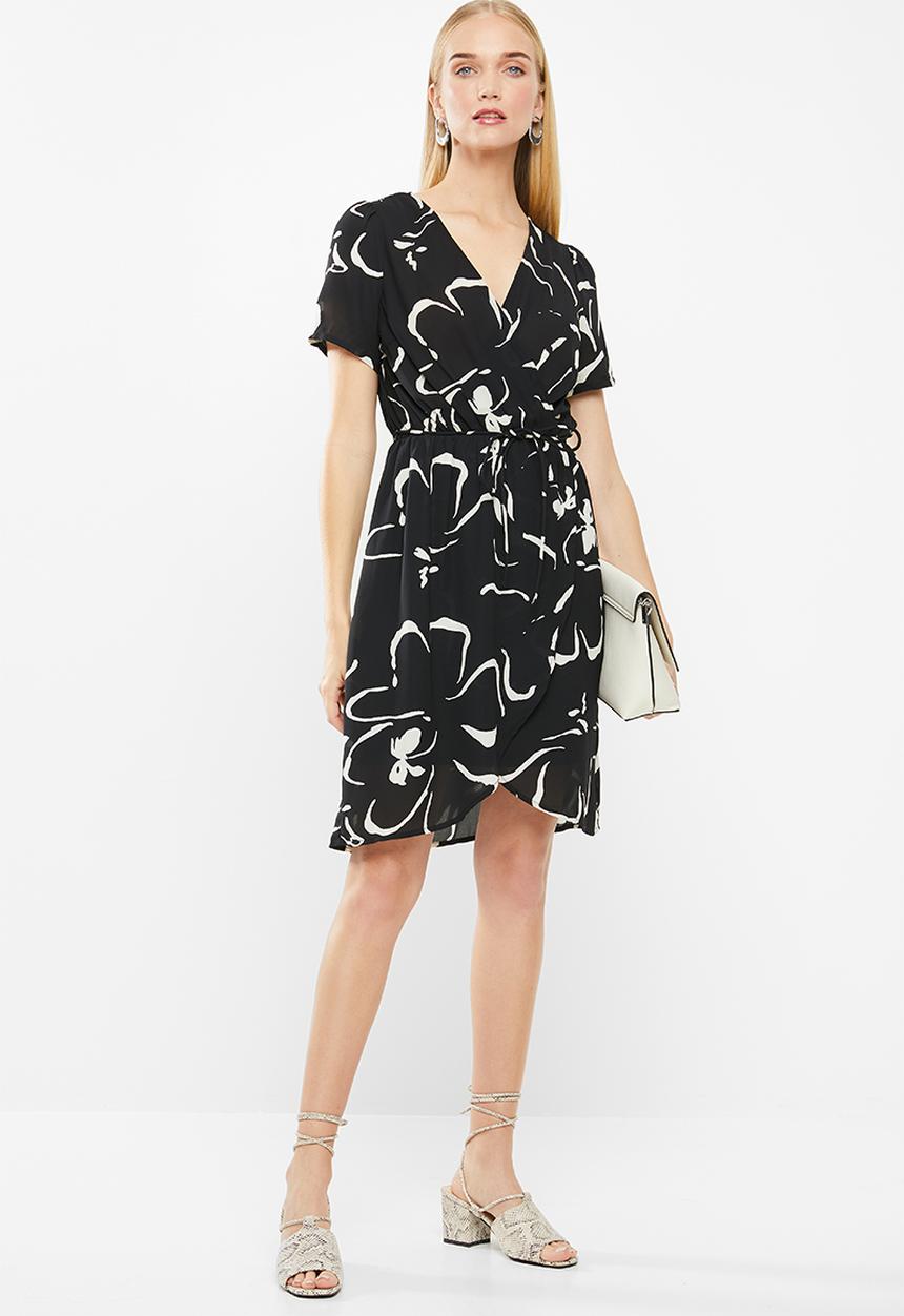 Vero Moda - Milona wrap dress - black